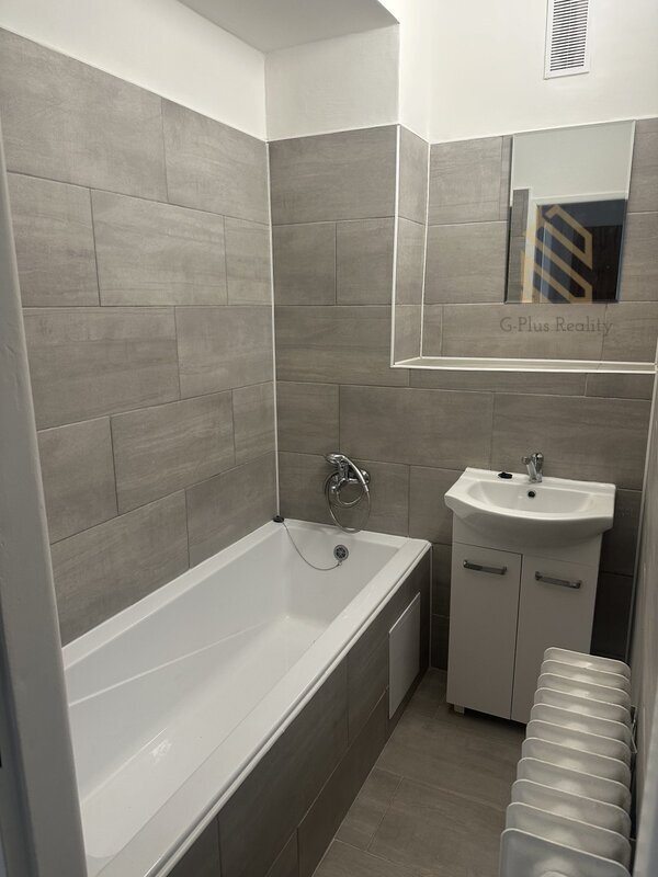 Pronájem, byt 1+1, 37m2, Most