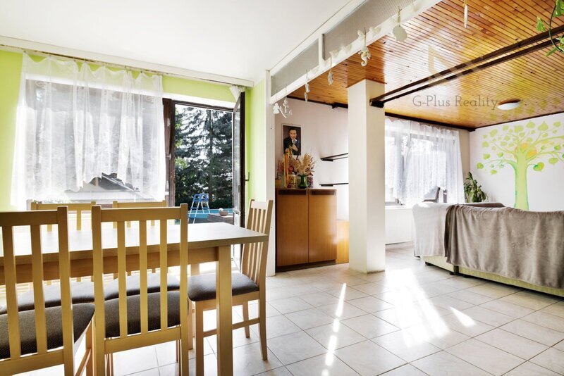 Prodej vícegeneračního domu,s garáží a zahradou 197m2,Arnultovice-Nový bor