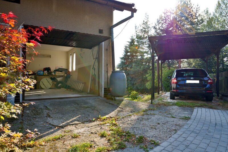 Prodej vícegeneračního domu,s garáží a zahradou 197m2,Arnultovice-Nový bor