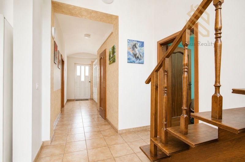 Prodej, rodinný dům 175m2, pozemek 197m2, Průřezná, Teplice - Prosetice