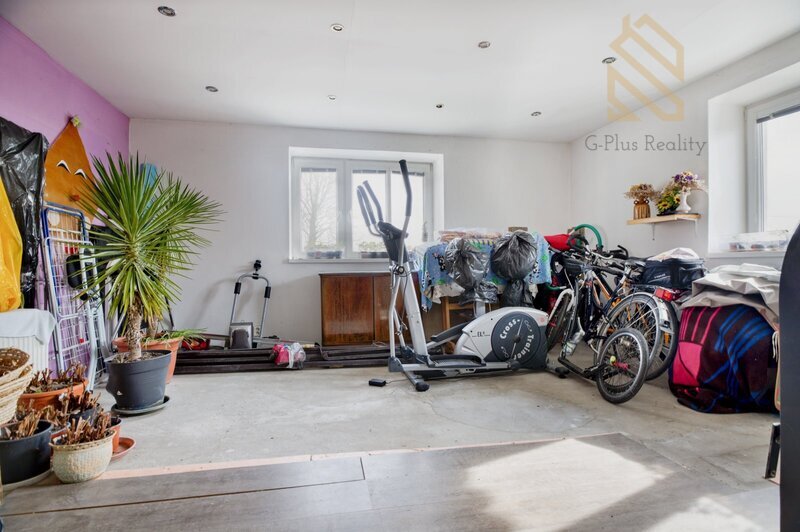 Prodej rodinný dům, 238m2, pozemek 395m2, Nížebohy