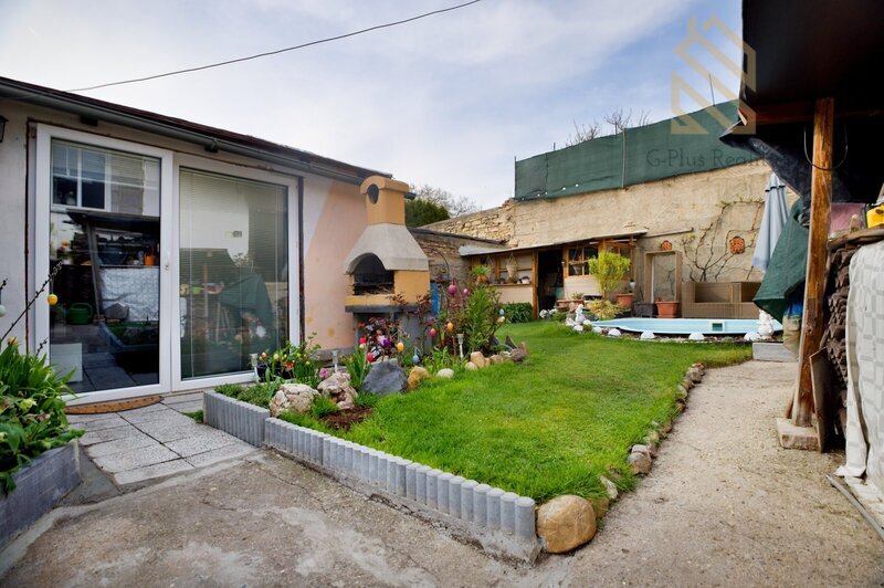 Prodej rodinný dům, 238m2, pozemek 395m2, Nížebohy