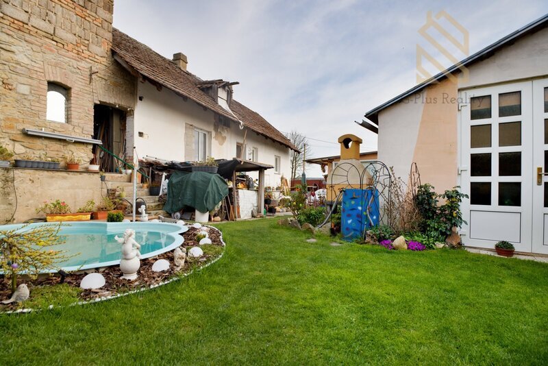 Prodej rodinný dům, 238m2, pozemek 395m2, Nížebohy