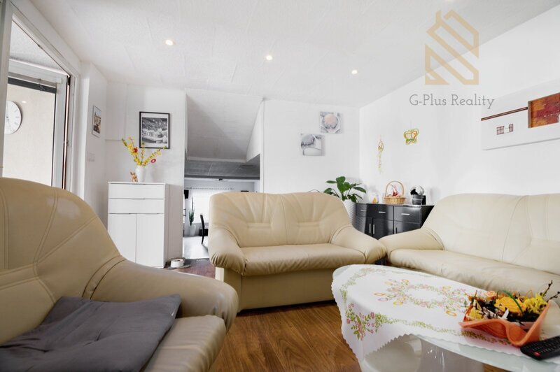 Prodej rodinný dům, 238m2, pozemek 395m2, Nížebohy