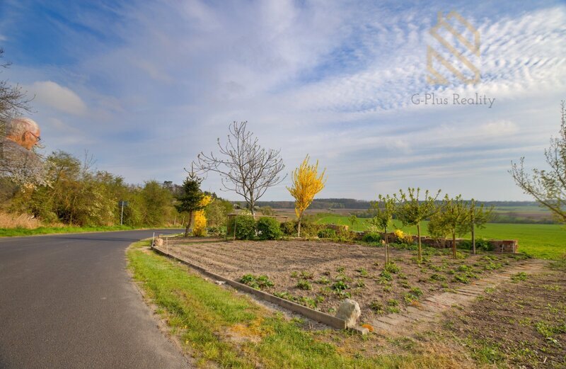 Prodej rodinný dům, 238m2, pozemek 395m2, Nížebohy