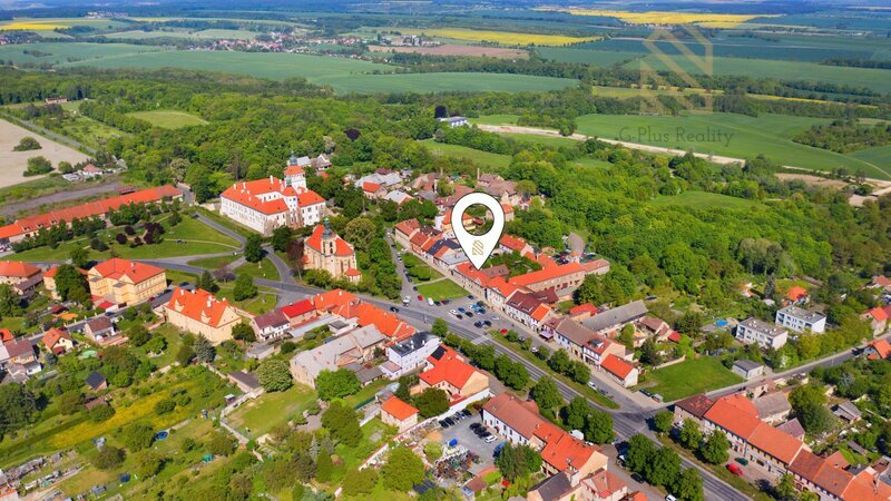 Prodej domu nám. T.G. Masaryka 779 m², pozemek 1465 m², Smečno