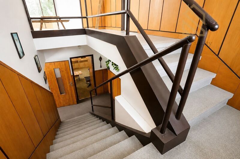 Prodej, rodinný dům 210m2,pozemek 569m2 ,Všetaty