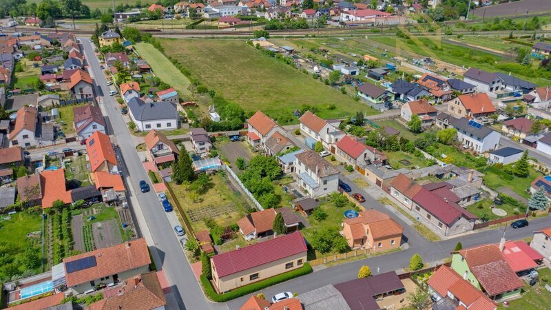 Prodej, rodinný dům 210m2,pozemek 569m2 ,Všetaty