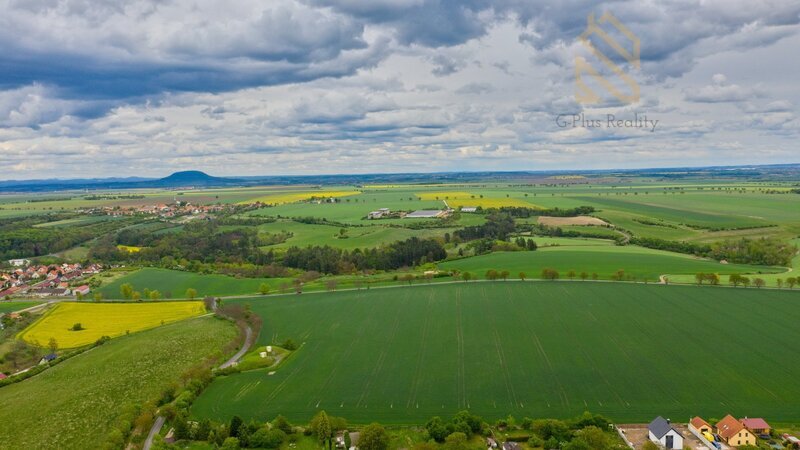 Prodej rodinný dům, 260 m2, pozemek 2192 m2, Mšené Lázně - Vrbice