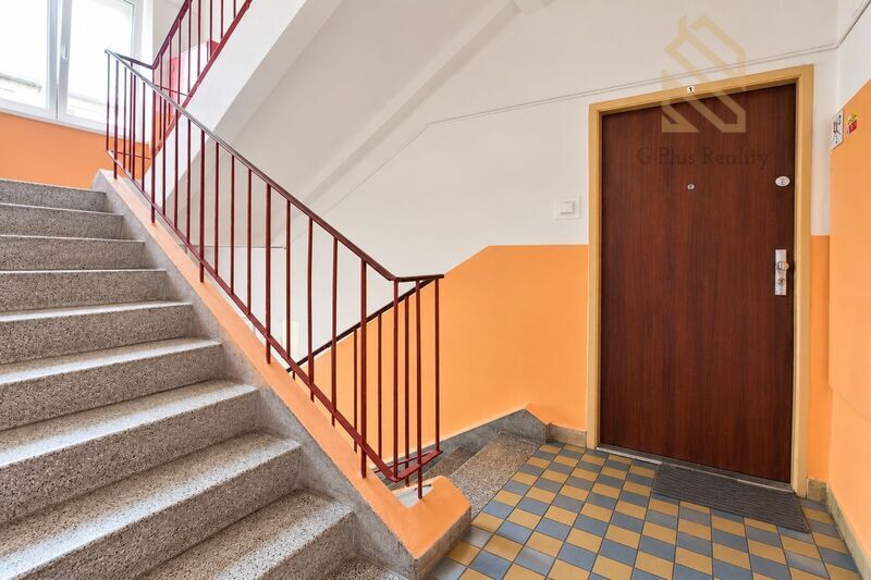 Pronájem bytu 2+1 s balkonem, 48 m2, Wolkerova, Lovosice