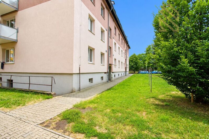 Pronájem bytu 2+1 s balkonem, 48 m2, Wolkerova, Lovosice
