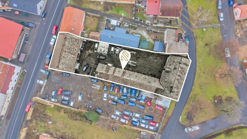 Veltěže – funkční autoservis 225 m2 , celý  objekt 1326 m2 , v Obci  Veltěže, okres Louny