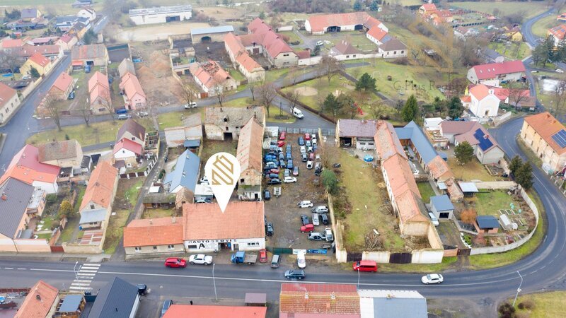 Veltěže – funkční autoservis 225 m2 , celý  objekt 1326 m2 , v Obci  Veltěže, okres Louny