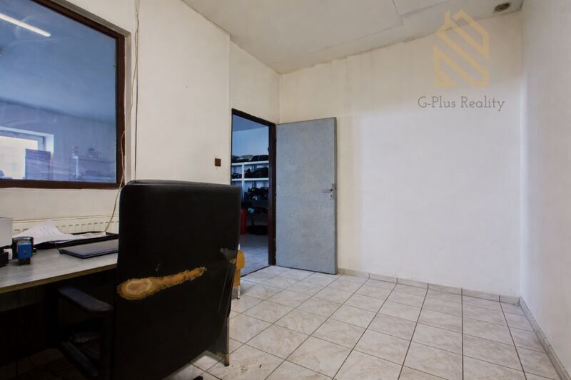 Veltěže – funkční autoservis 225 m2 , celý  objekt 1326 m2 , v Obci  Veltěže, okres Louny