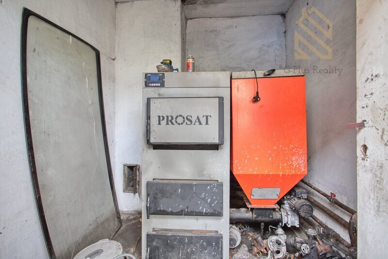 Veltěže – funkční autoservis 225 m2 , celý  objekt 1326 m2 , v Obci  Veltěže, okres Louny