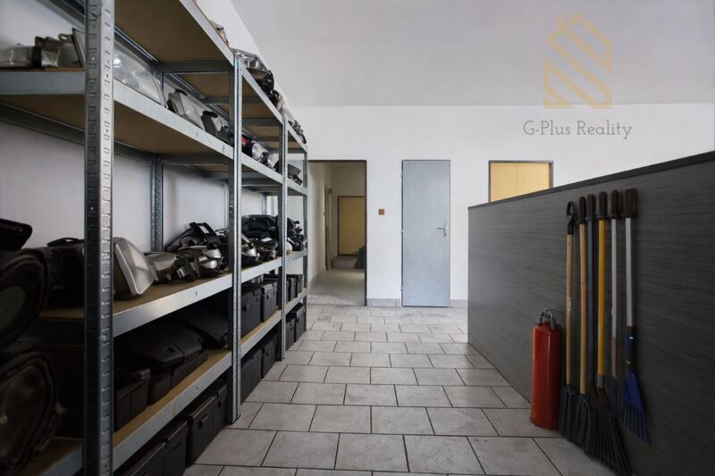 Veltěže – funkční autoservis 225 m2 , celý  objekt 1326 m2 , v Obci  Veltěže, okres Louny