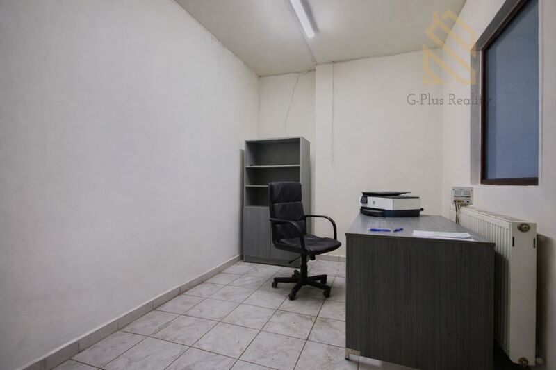 Veltěže – funkční autoservis 225 m2 , celý  objekt 1326 m2 , v Obci  Veltěže, okres Louny