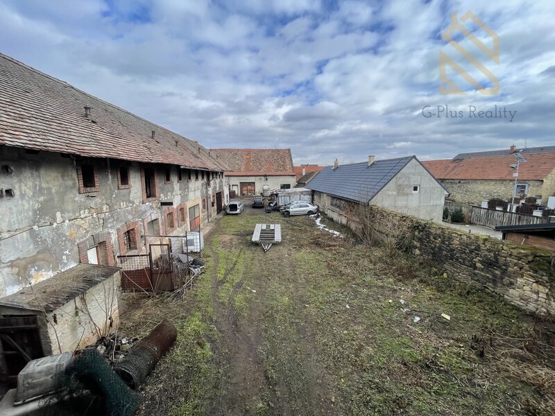 Veltěže – funkční autoservis 225 m2 , celý  objekt 1326 m2 , v Obci  Veltěže, okres Louny