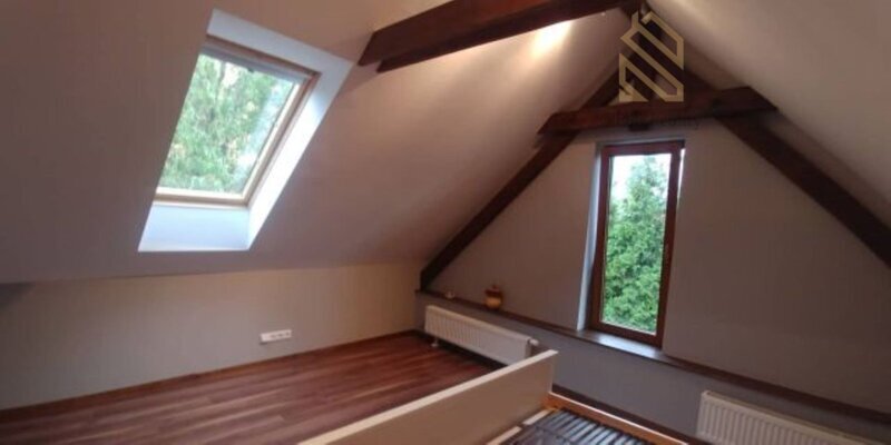 Pronájem podkrovního bytu 2+kk, 69 m2, Jimlín