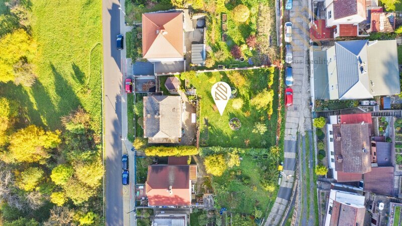 Prodej domu 195m/2 se zahradou 502m/2 a garáží 28m/2- Ústí nad Labem-ulice Hostovická