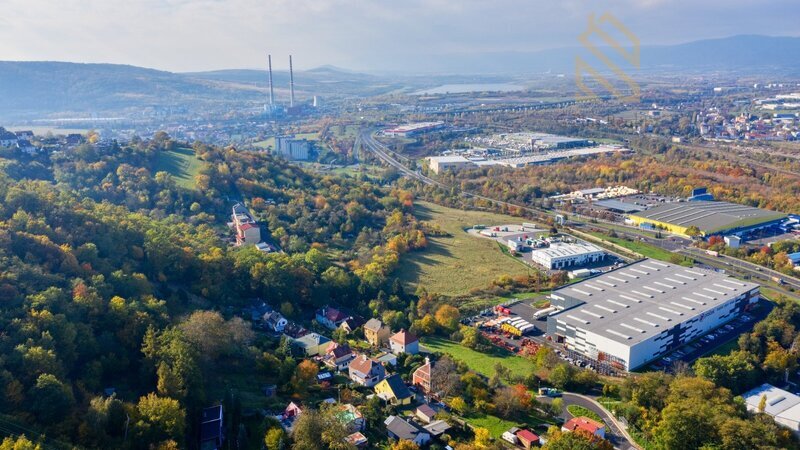 Prodej domu 195m/2 se zahradou 502m/2 a garáží 28m/2- Ústí nad Labem-ulice Hostovická