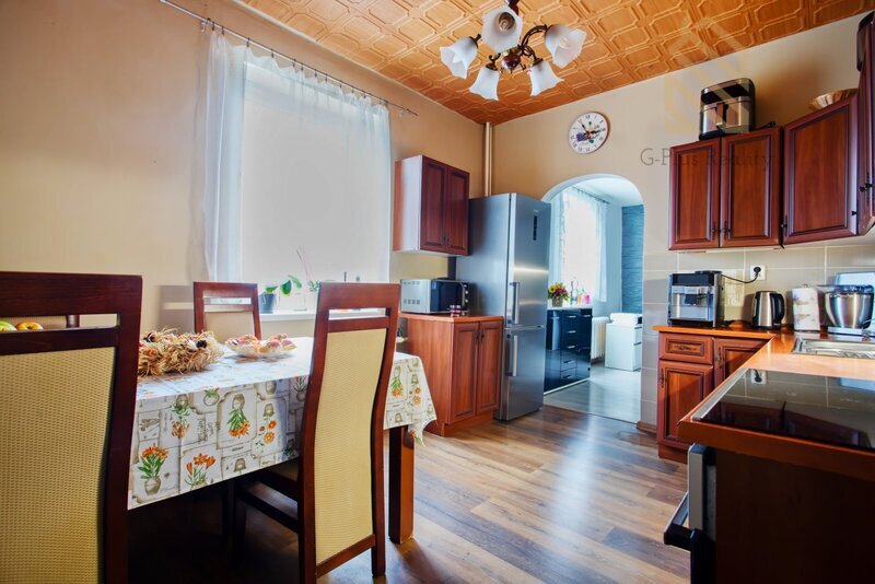 Prodej domu 195m/2 se zahradou 502m/2 a garáží 28m/2- Ústí nad Labem-ulice Hostovická