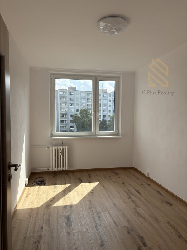 Pronájem, byt, 2+1, 44m2, Praha 8-Bohnice