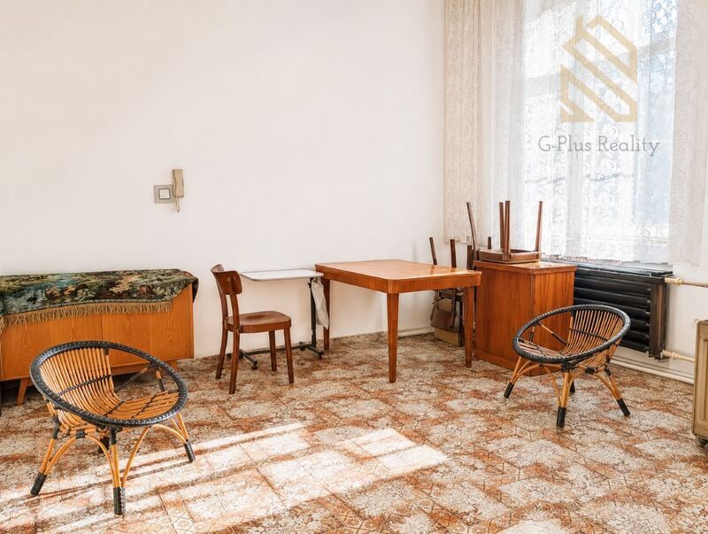 Prodej, vícegeneračního domu 420m2,pozemek 46m2,s terasou,Kostelec Nad Labem