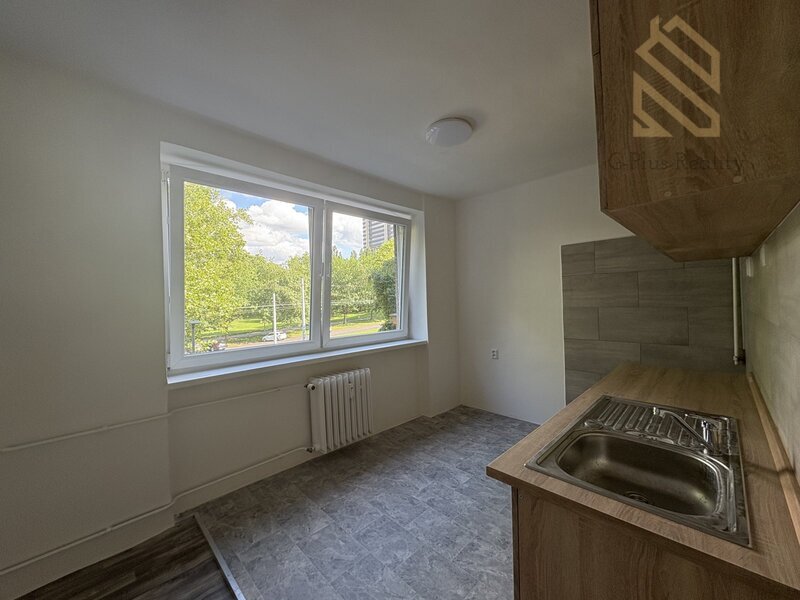 Pronájem, byt 2+1, 57m2