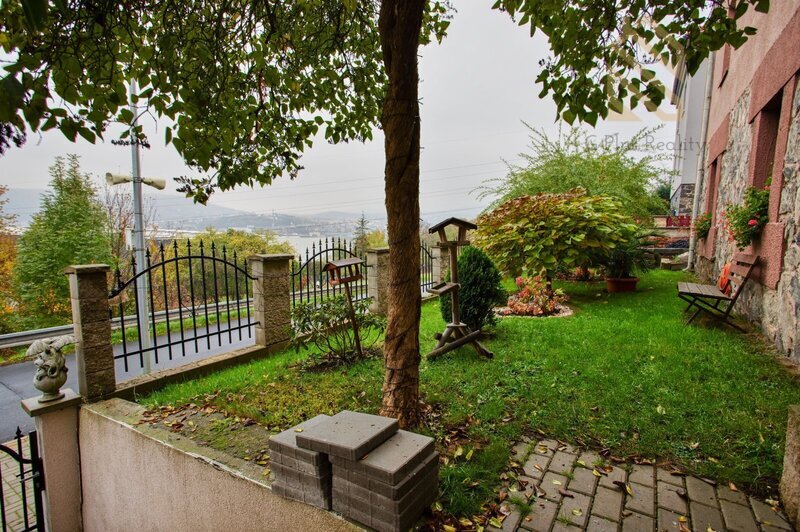 Prodej domu 195m/2, se zahradou 502m/2, garáží 28m/2 Ústí nad Labem - Hostovická