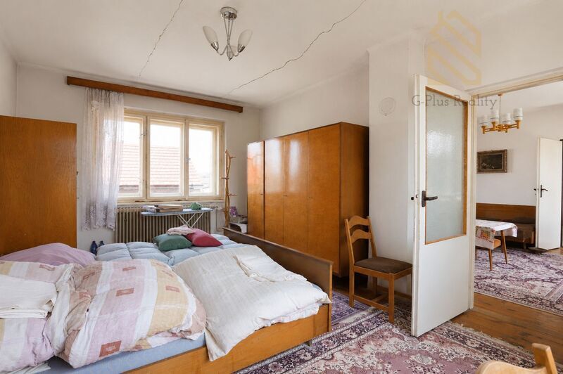 Prodej, rodinný dům 216m2,pozemek 569m2 ,Všetaty
