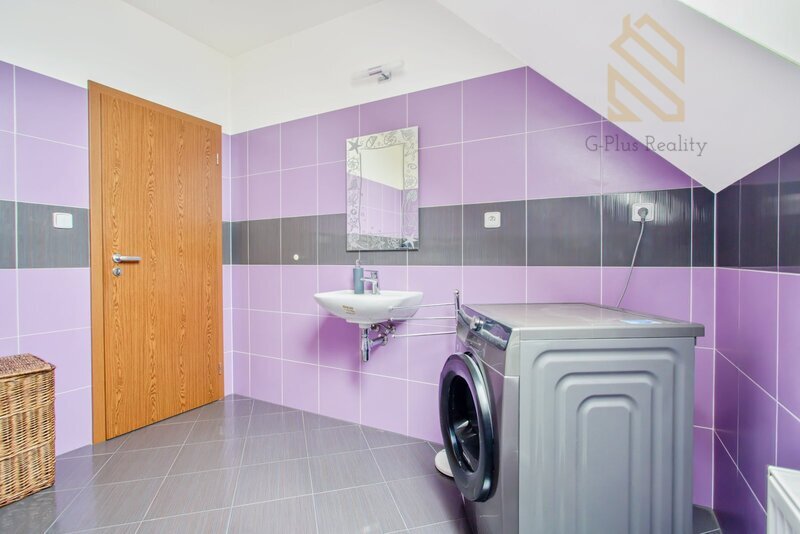 Prodej, Rodinný dům 4+kk , 389m2 , ul. Modřínová - Zlonín