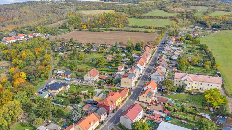 Prodej, rodinného domu 450m2, pozemek 623m2, Kostomlatská, Světec