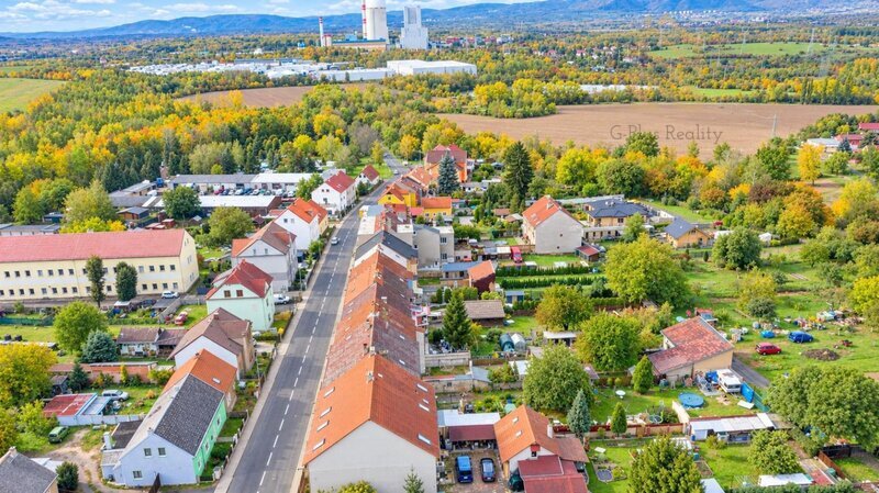 Prodej, rodinného domu 450m2, pozemek 623m2, Kostomlatská, Světec
