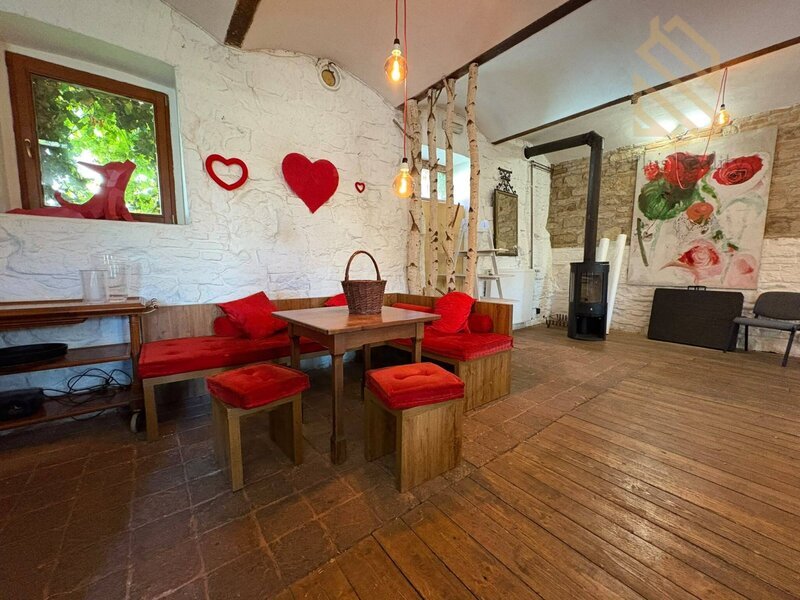 Pronájem vybavené restaurace se svatebním sálem, 250 m² – Statek Luníkov u Slaného