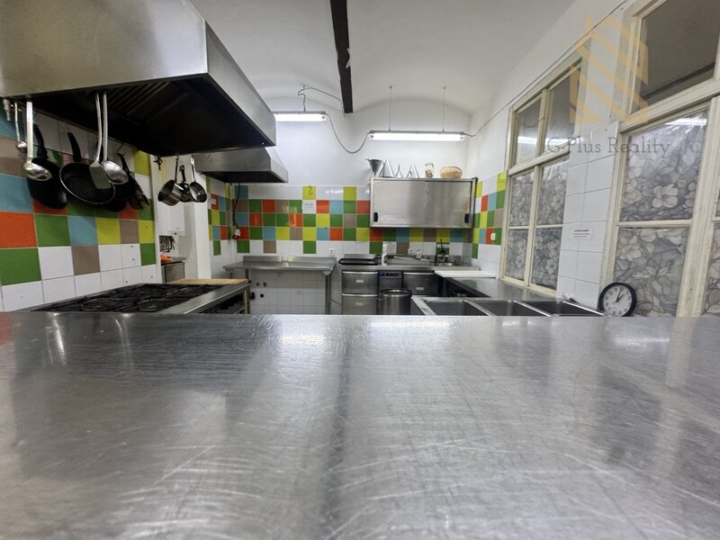 Pronájem vybavené restaurace se svatebním sálem, 250 m² – Statek Luníkov u Slaného