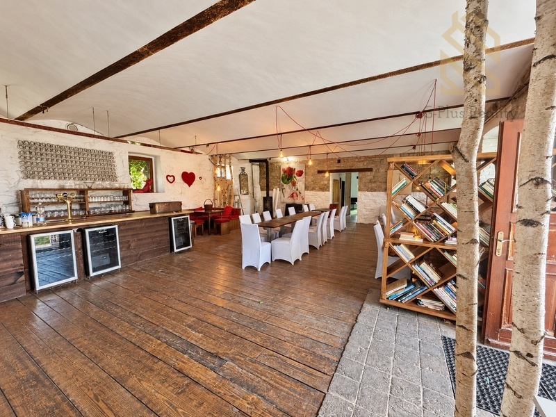 Pronájem vybavené restaurace se svatebním sálem, 250 m² – Statek Luníkov u Slaného