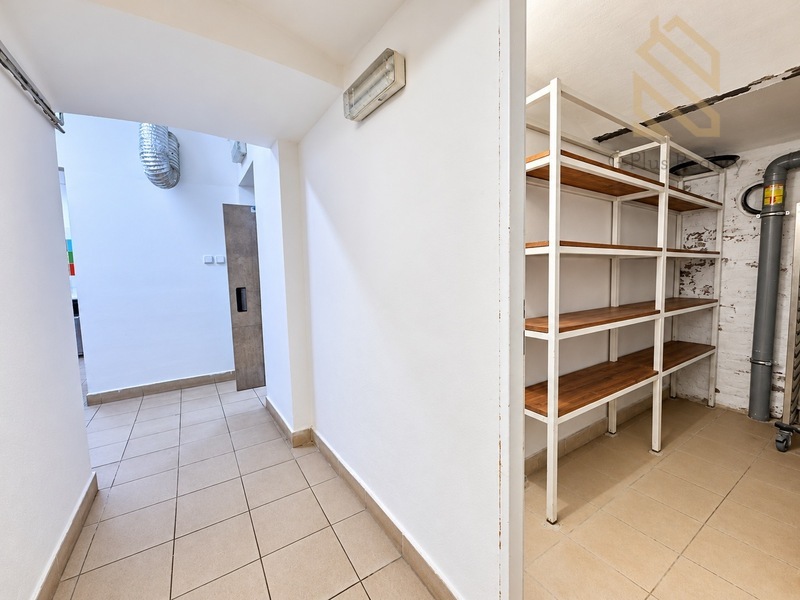 Pronájem vybavené restaurace se svatebním sálem, 250 m² – Statek Luníkov u Slaného