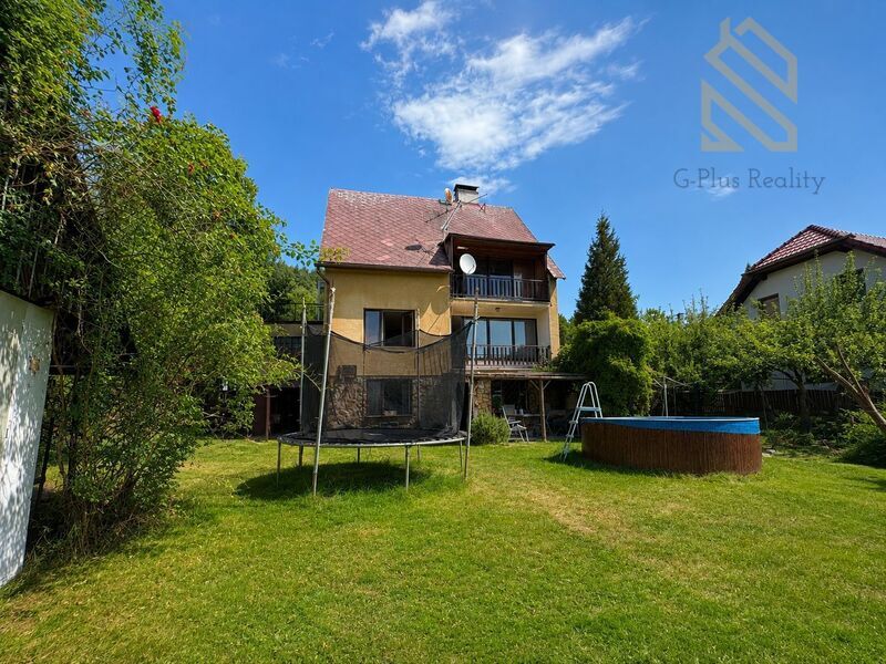 Prodej, rodinný dům 290m2, pozemek 699m2, Děčín - Jalůvčí