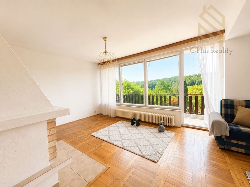 Prodej, rodinný dům 290m2, pozemek 699m2, Děčín - Jalůvčí