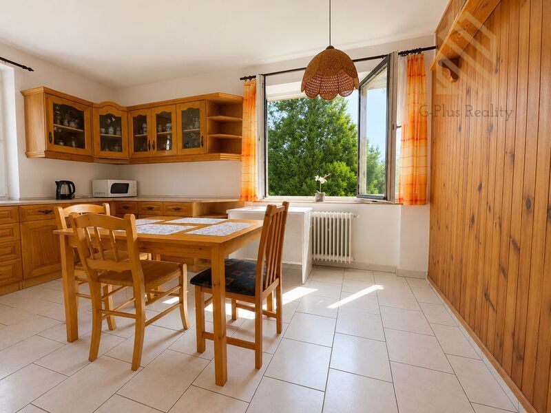 Prodej, rodinný dům 290m2, pozemek 699m2, Děčín - Jalůvčí