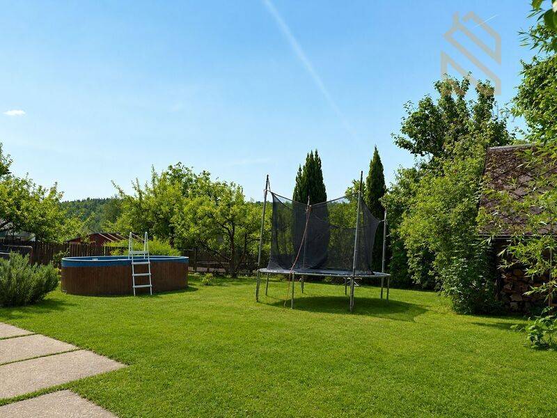 Prodej, rodinný dům 290m2, pozemek 699m2, Děčín - Jalůvčí