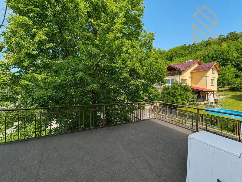 Prodej, rodinný dům 290m2, pozemek 699m2, Děčín - Jalůvčí