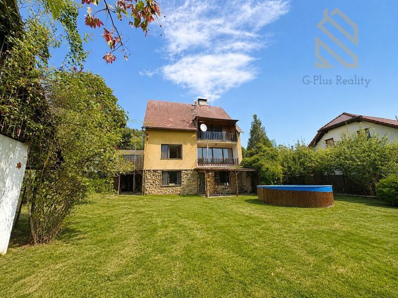 Prodej, rodinný dům 290m2, pozemek 699m2, Děčín - Jalůvčí