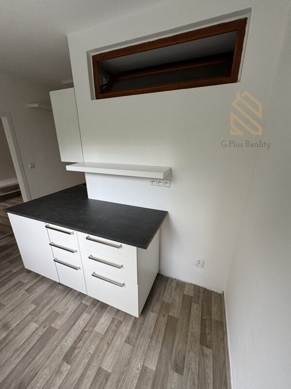 Pronájem bytu 3+1 s lodžií, 82 m² – ulice Kmochova v Ústí nad Labem