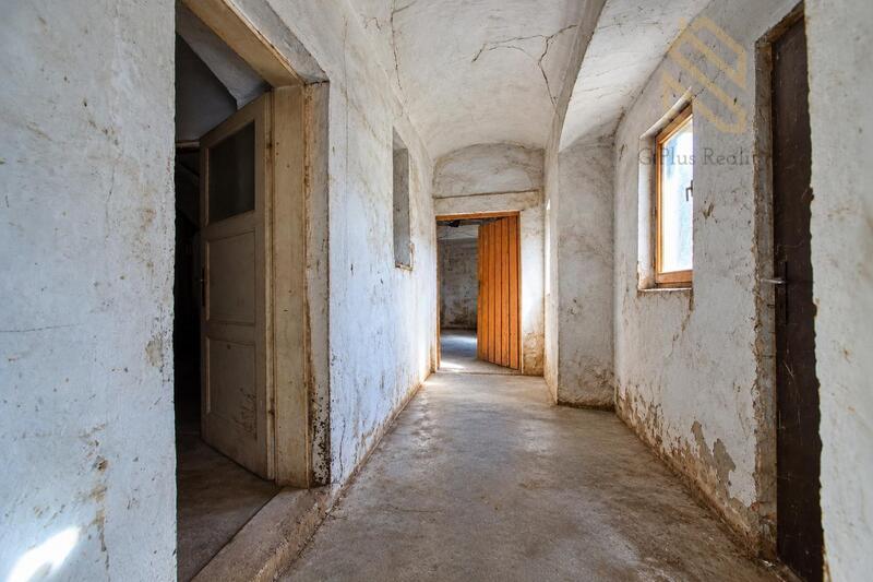 Prodej zemědělské usedlosti s rodinným domem, 31 887 m², Kalovice u Úštěka