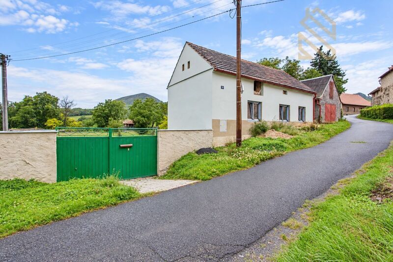 Prodej rodinného domu 3+kk o velikosti 90 m², pozemek 331 m² – Chraberce