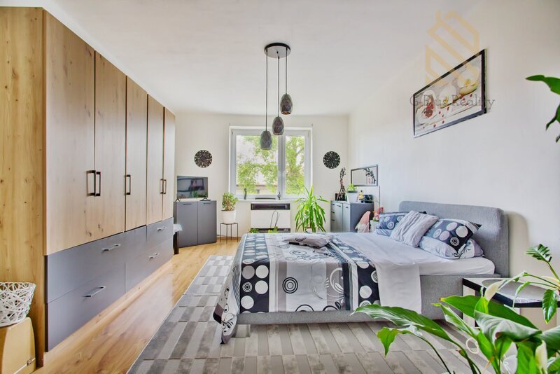 Byt 3+1, 90 m2, Louny ulice Husova