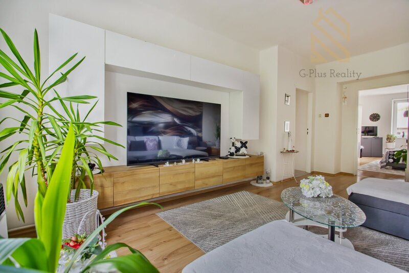 Byt 3+1, 90 m2, Louny ulice Husova