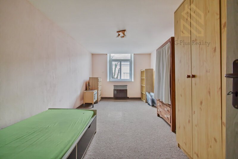 Byt 2+1, 63 m3, s podílem na společné zahradě. Husova ul. Louny